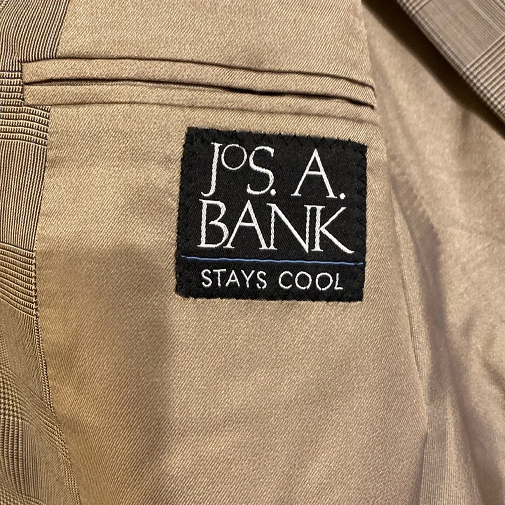 Men’s, Jos A. Bank, Beige, 2-Button Business Suit, Size: 48R